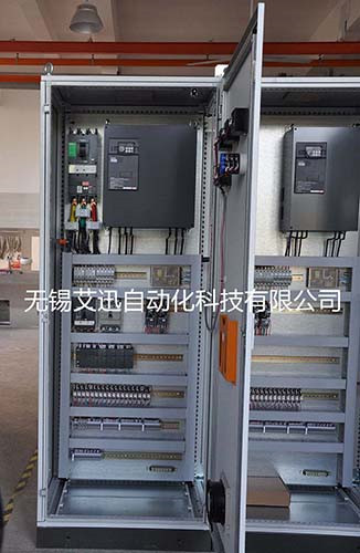 High-power  frequency conversion cabinet with touch panel